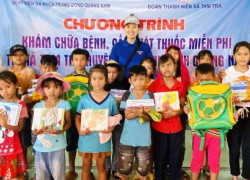 Đoàn Bệnh viện Đa khoa Trung ương Quảng Nam: Khám bệnh và tặng quà người dân xã Tam Trà